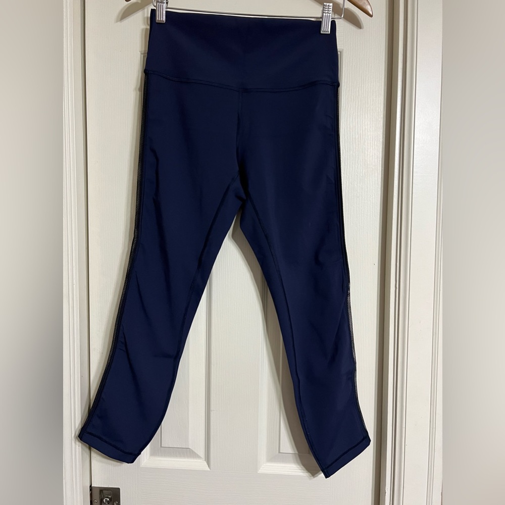 Lululemon High Times Pant (Wing Mesh) *Full-On Luxtreme
Deep Navy